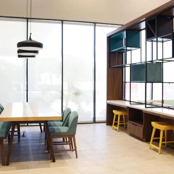 Holiday Inn Orlando International Dr-ICON by IHG, hotel v Orlandu