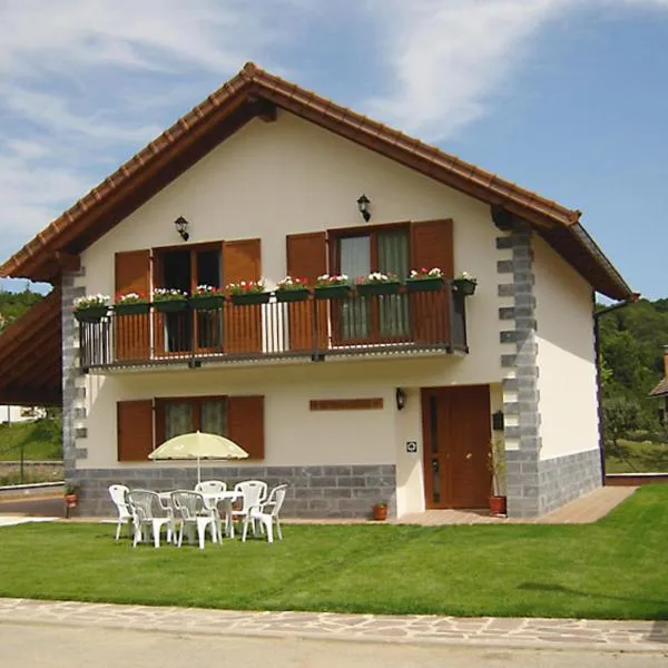 Casa Rural Irugoienea, hotel di Espinal-Auzperri