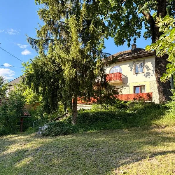 LaBONI Apartman, hotel in Miskolctapolca