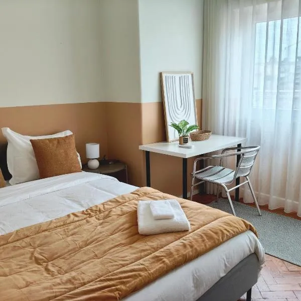 Lovely room in city centre, hotel in Leiria