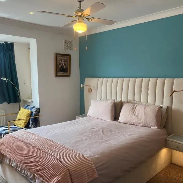 Cottingham Upstairs Self-contained Kingsize bedroom, hotell i Cottingham