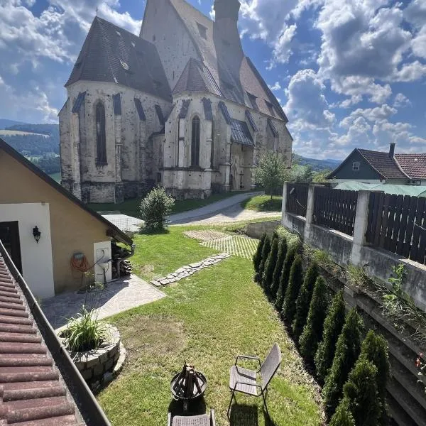 Sommerfrische by the Sankt Wolfgang Church – hotel w mieście Kirchberg am Wechsel
