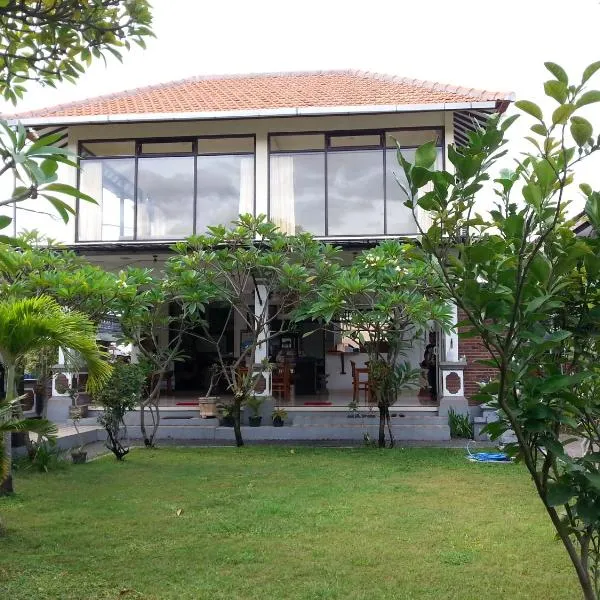 Puri Mandhara Lovina, hotel in Lovina