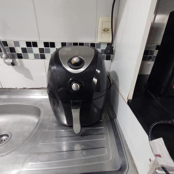 Apto térreo, bem equipado, estacionamento, pra seis pessoas, acesso fácil - Foto 3