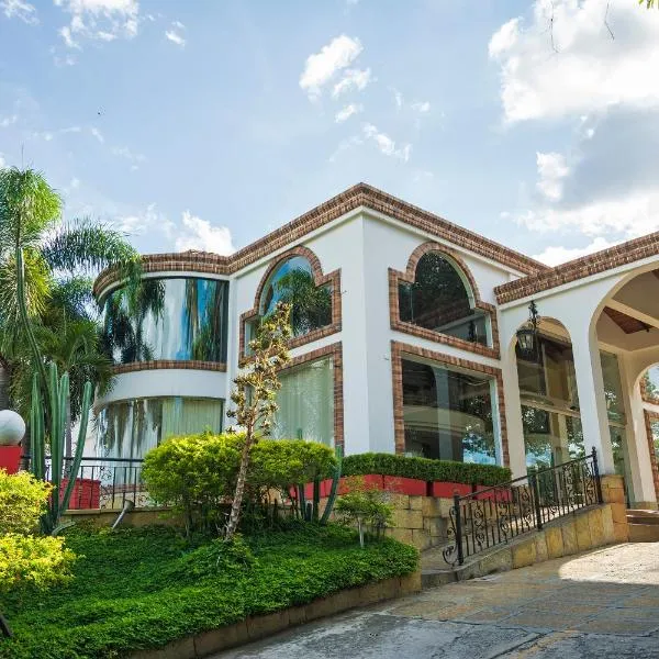 Hotel San Juan Internacional、ブカラマンガのホテル