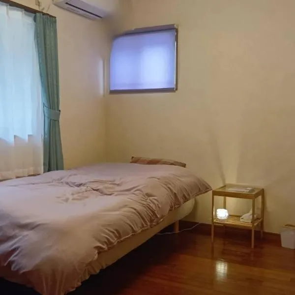 民泊kururu 個室 Booking三部屋掲載中, hotel en Nishidani