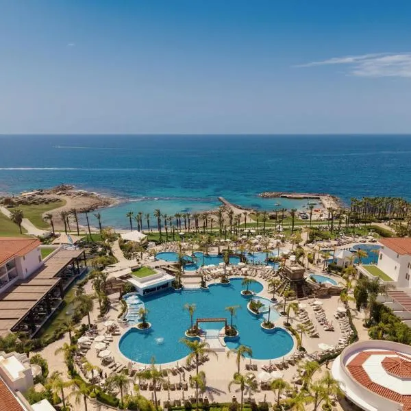 Olympic Lagoon Resort Paphos, hotel in Paphos
