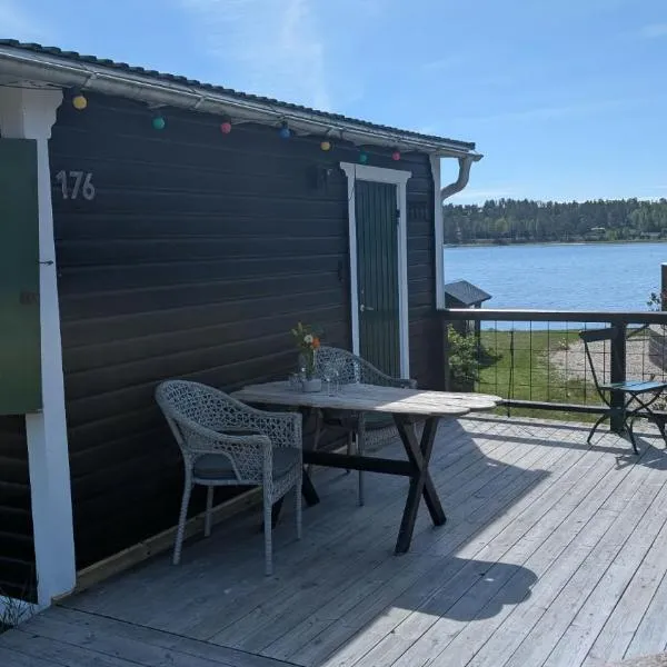 Small gem near the sea with a sea view, hôtel à Hårte