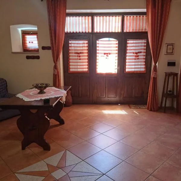 Il Rustico, hotel v mestu Celano