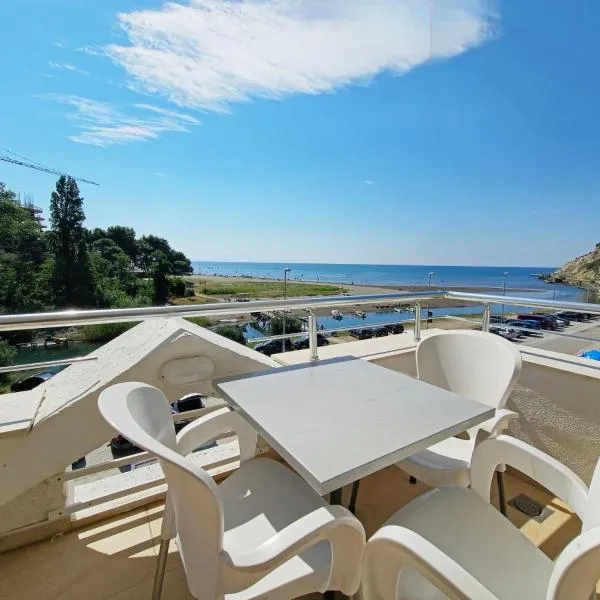 Apartments Art, khách sạn ở Ulcinj