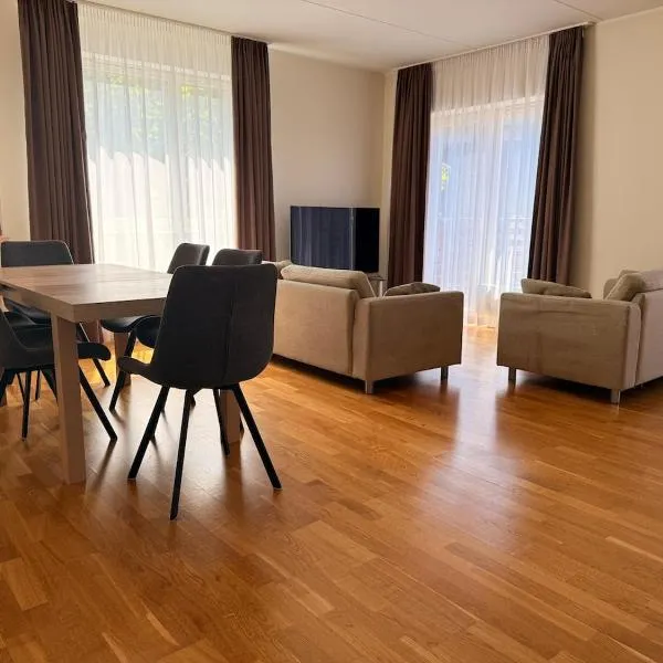 Family Apartment with Sauna I Free Private Parking, hotel sa Tallinn