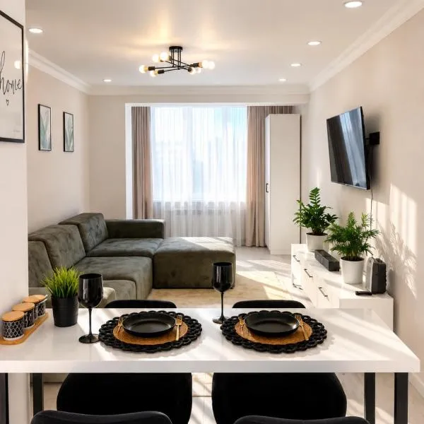 Sunset Apartment Aktau Квартира в центре у моря、アクタウのホテル