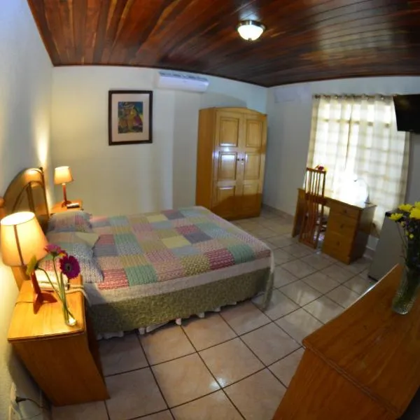 Hotel Posada Don Pantaleon, hotel in Managua