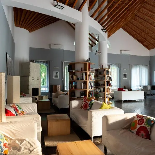 Posticum Guesthouse, hotel u gradu Oradea