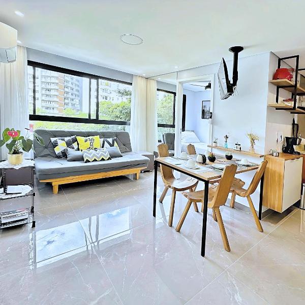 Flor do Arouche - Apartamento Moderno 2 Quartos e Piscina na Cobertura
