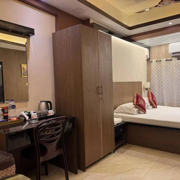 Ostro Inn Royal Studio Apartment Shakespeare Sarani, hotel sa Kolkata