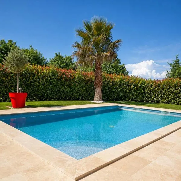 Villa Les palmiers en Provence - Logement cosy 4 pers, hotel in Besse-sur-Issole