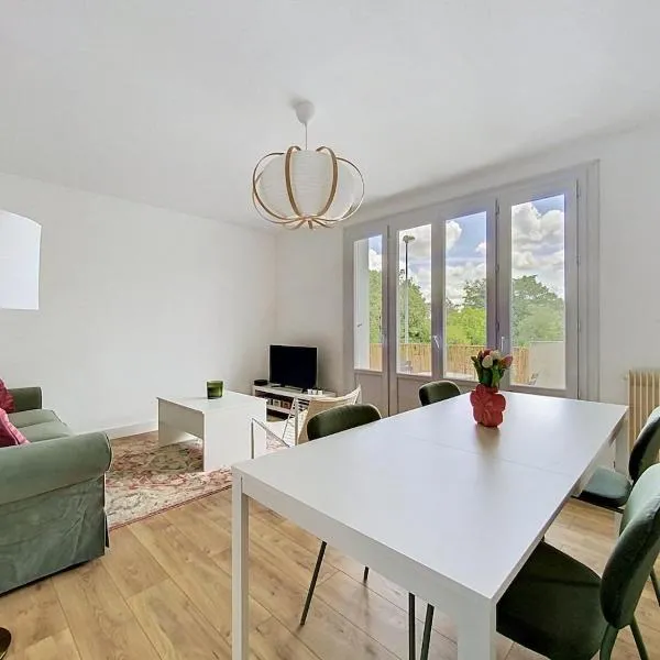 Appartement calme et rénové à Cholet, hotel en Cholet