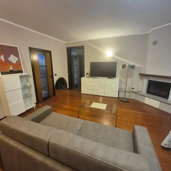 HomeMoreStore, hotel in Castiglion Fiorentino