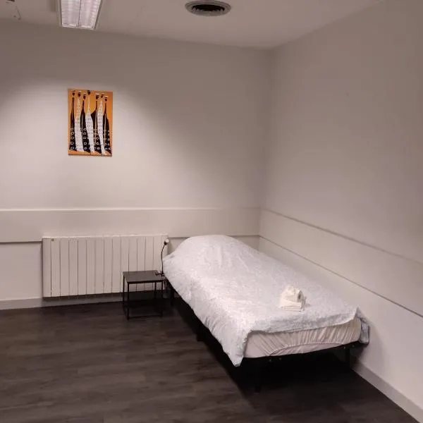 Le Lilas - 6, hotel in Cherbourg-en-Cotentin