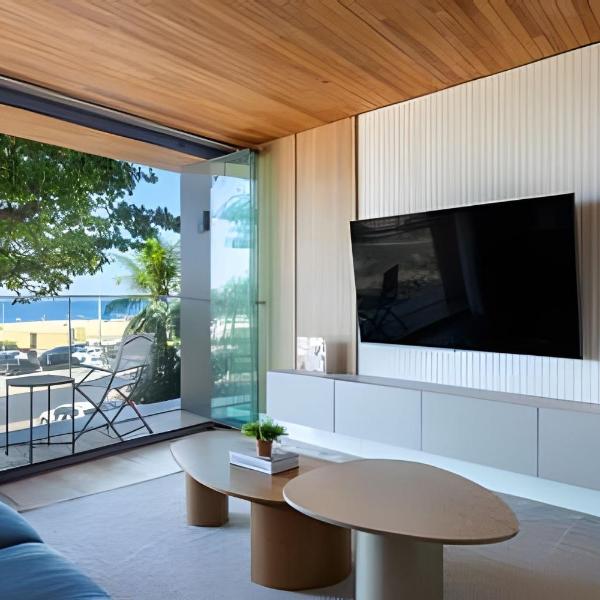 Azure Loft: Sea & Luxury