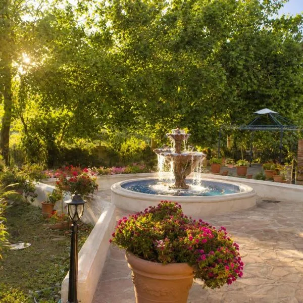 Lesvos Garden Retreats - Mountain Voyage Residences, hotel i Vatoússa