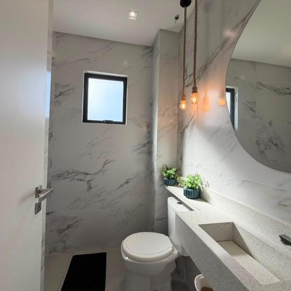 Apto com 2 suites, a 200 mts do mar - Foto 3