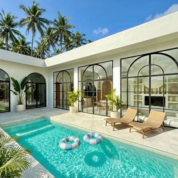 Dolce x The Young Villas, hotel din Bingin Beach