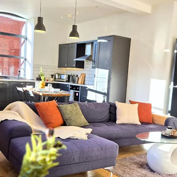 Chic Industrial Loft-Style Apartment, Central Leeds, hotel sa Leeds