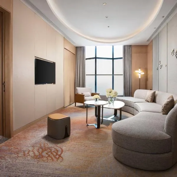 Holiday Inn Zhengzhou High-Tech Zone by IHG, hotel di Zhengzhou