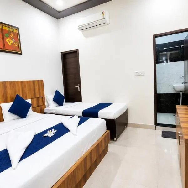 Hotel RK Residency Near,Prem mandir,Keli kunj & Bankey bihari Budget hotel in vrindavan, hotel em Vrindavan