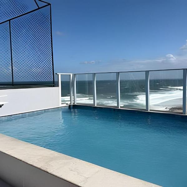Compacto & Completo: Piscina, Academia
