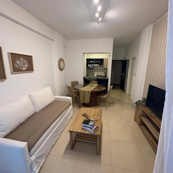 Moderno y cálido departamento a pasos del Parque Camba Cuá, hotel en Corrientes