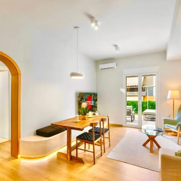 Spacious 65m 2BR Apartment near Marina Zeas, hotel di Piraeus