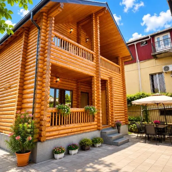 Wooden House – hotel w Kobuleti
