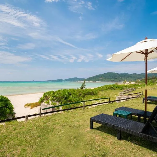 EN RESORT Kumejima EEF Beach Hotel، فندق في كوميجيما