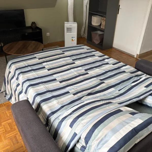 Appartement spacieux de 34 mètres carrés à 10 min de Disney, hotel in Bussy-Saint-Georges