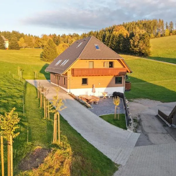 Kapellenhof Ferienwohnungen, hotel u gradu 'Triberg'