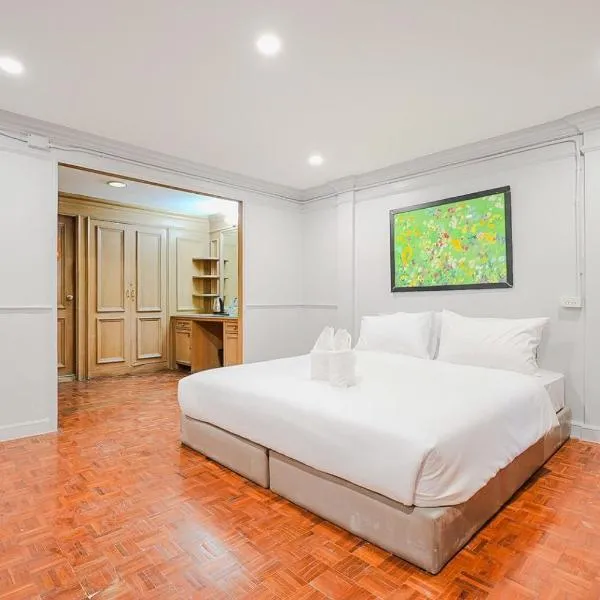 CASA Sukhumvit 39 คาซ่า สุขุมวิท 39 BTS ทองหล่อ, hotell i Klong Toi