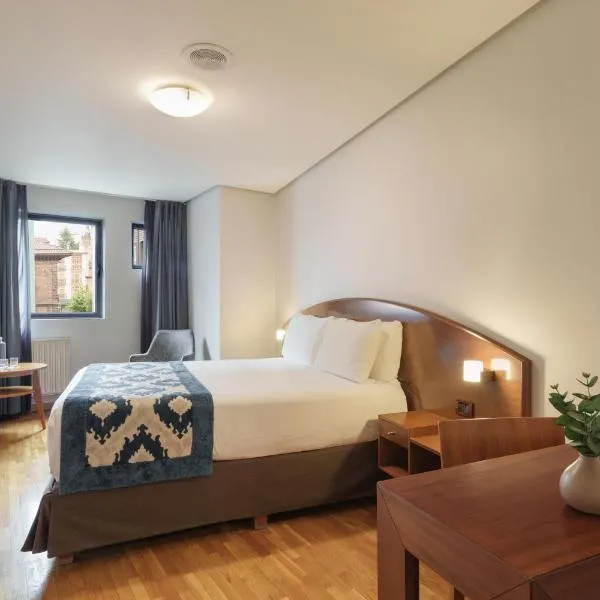 Exe Hotel El Magistral – hotel w mieście Oviedo