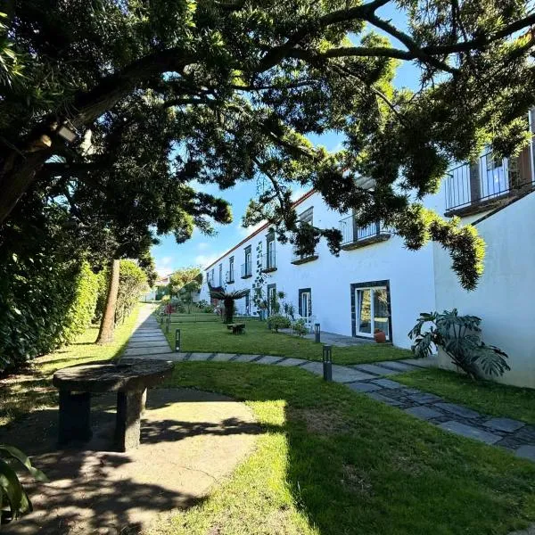 Senhora do Carmo Charm House – hotel w mieście Ponta Delgada