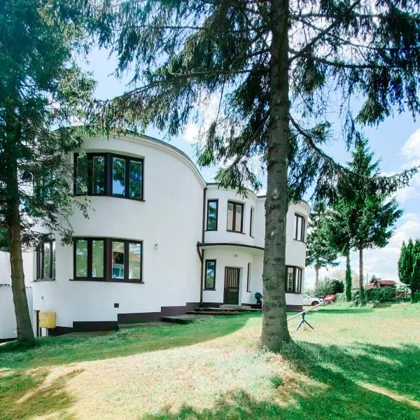 Willa Laterna Magica, hotel in Jastrzębia Góra
