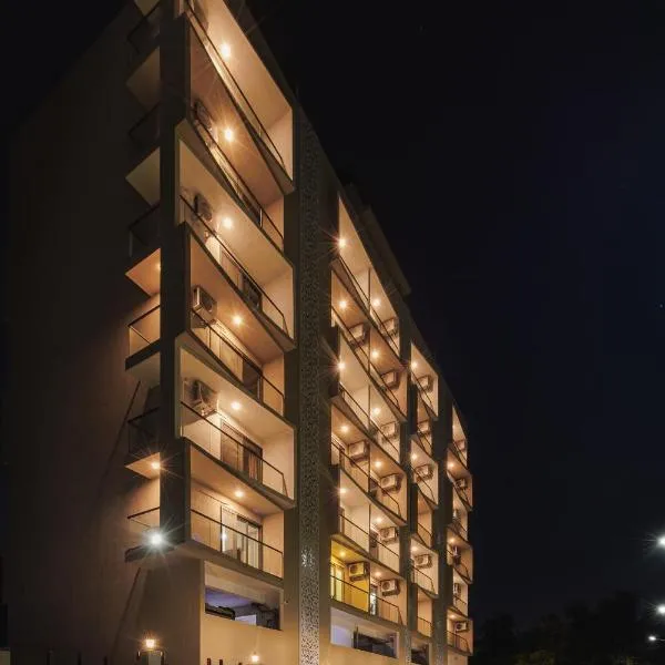 Abhibha Suites Waterfront, hotel v mestu Pune