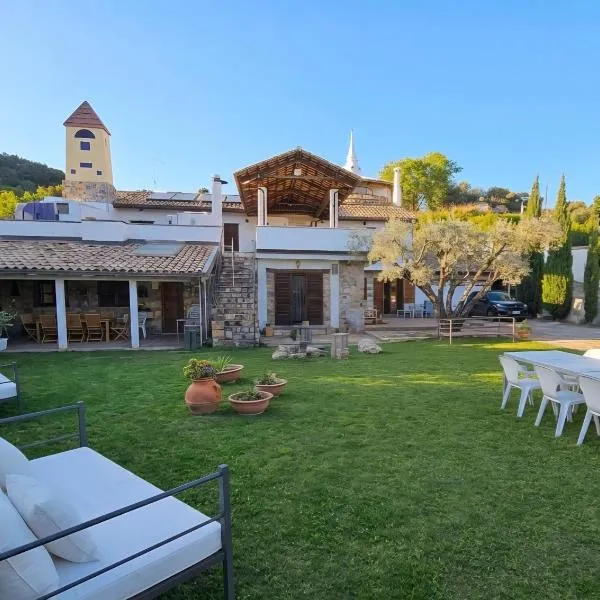 Santo Re Olive Retreat, hotel Petrizziben
