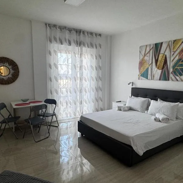 La Marina Rooms HOWME, hotel Torre a Maréban