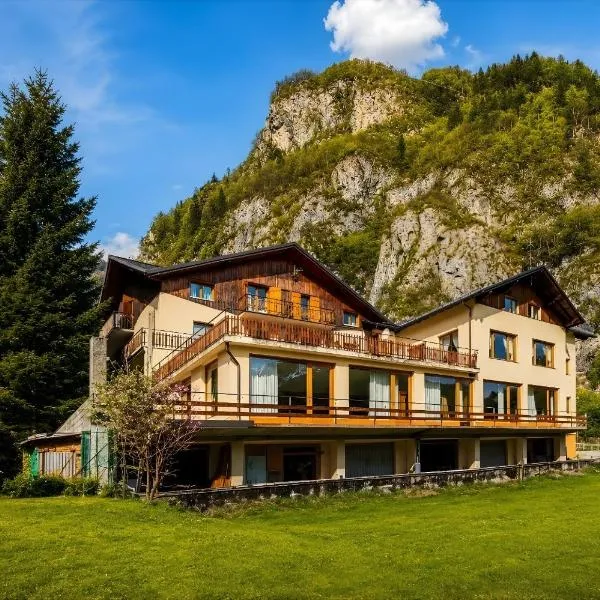 Miravalle Supersport Hotel, hotel in Forni Avoltri