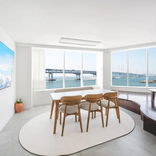 지니스테이, hotel a Millak-tong