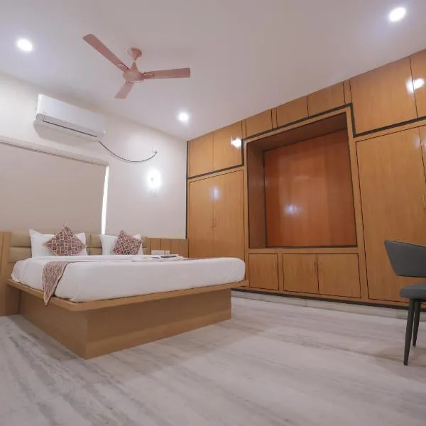 The Itihas Business Hotel Hitech City – hotel w mieście Hajdarabad