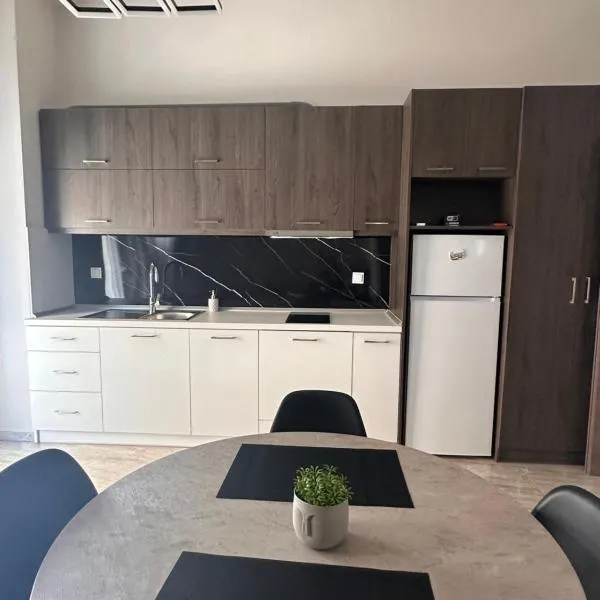 Natalie's Apartments，馬克利的飯店