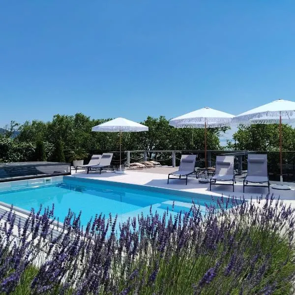 Villa17, hotel in Badacsonytomaj